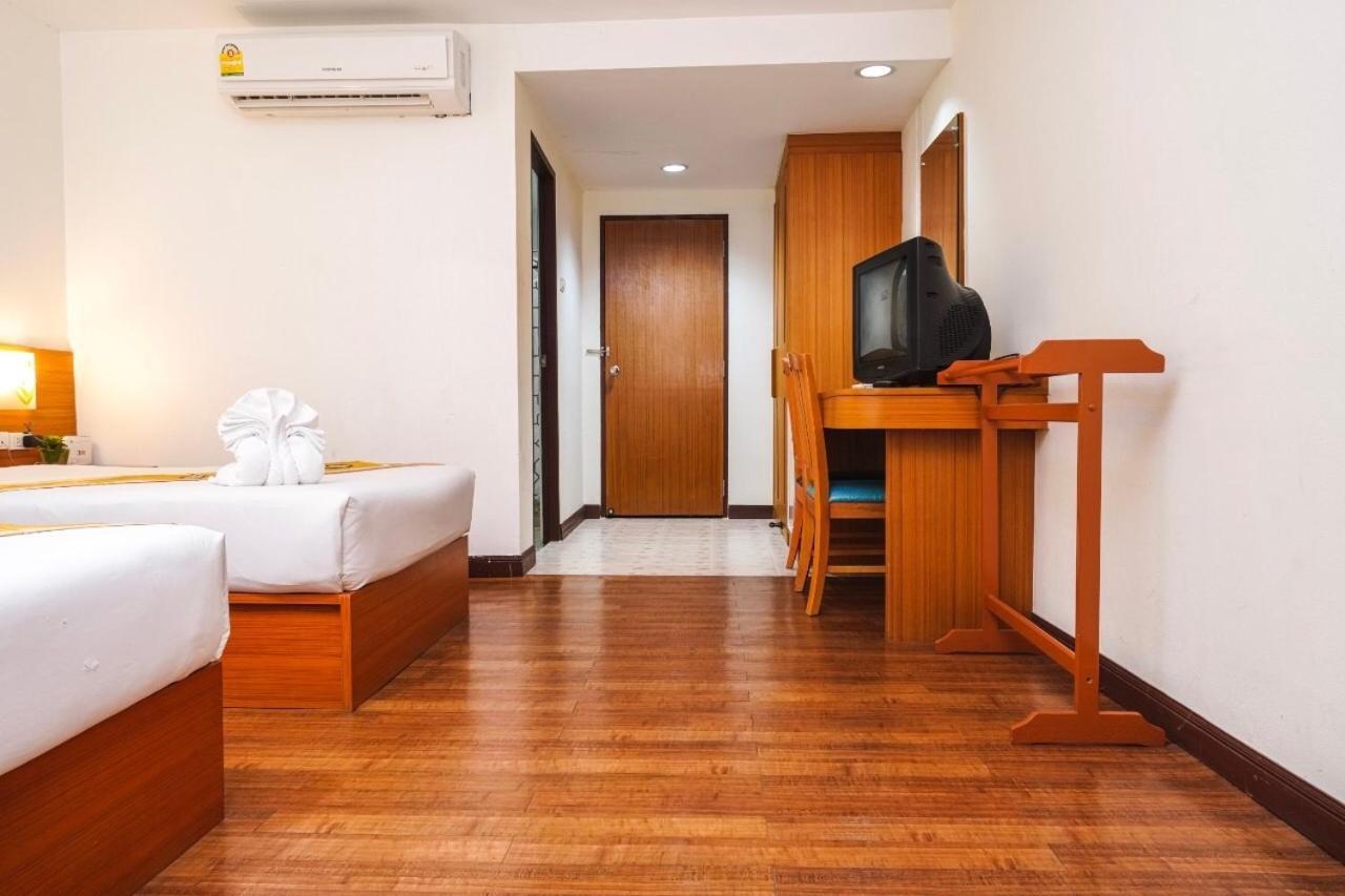 Neptuna Hotel Patong Екстериор снимка