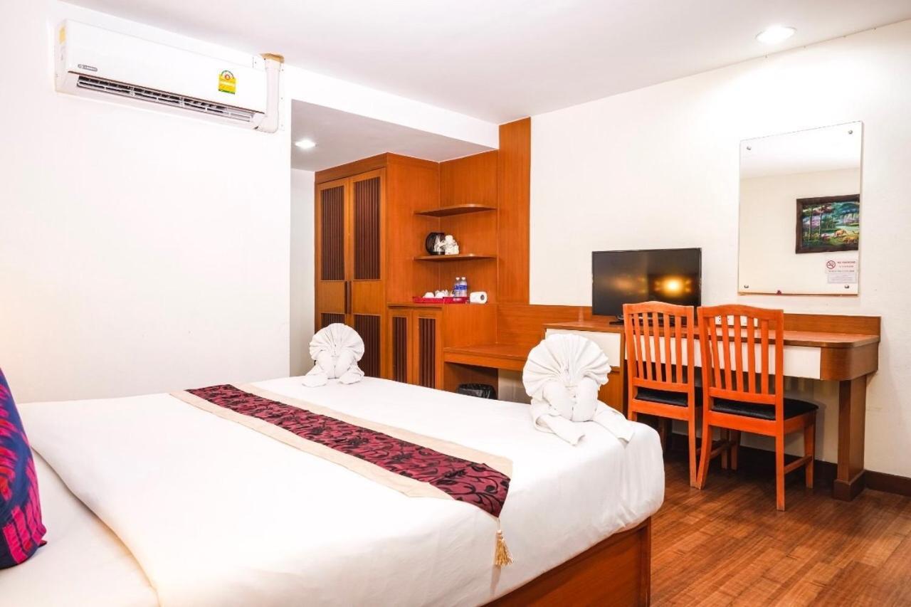 Neptuna Hotel Patong Екстериор снимка