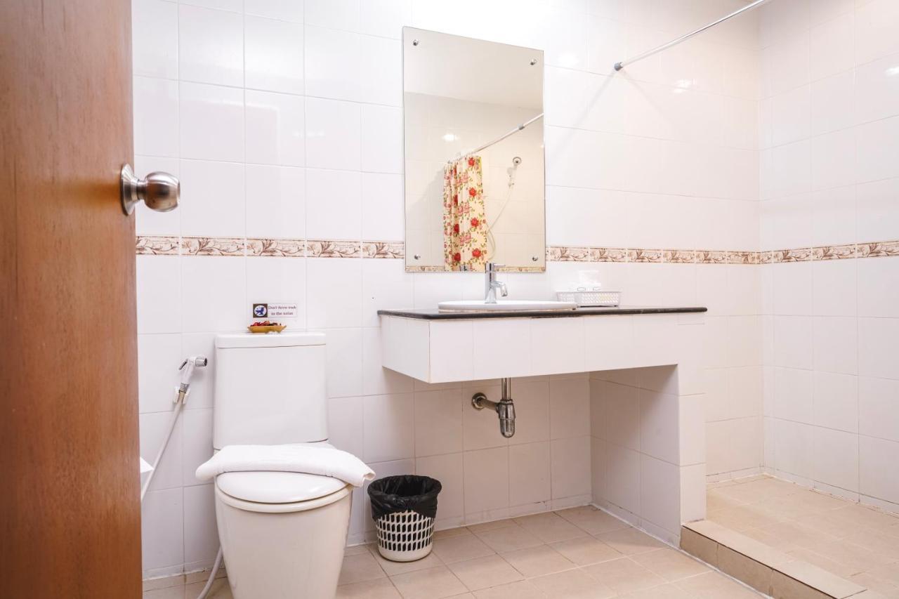 Neptuna Hotel Patong Екстериор снимка