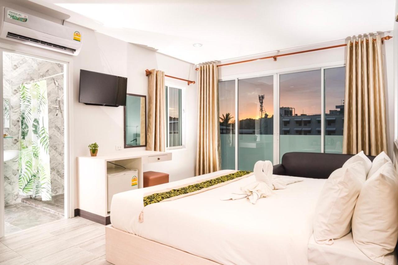 Neptuna Hotel Patong Екстериор снимка